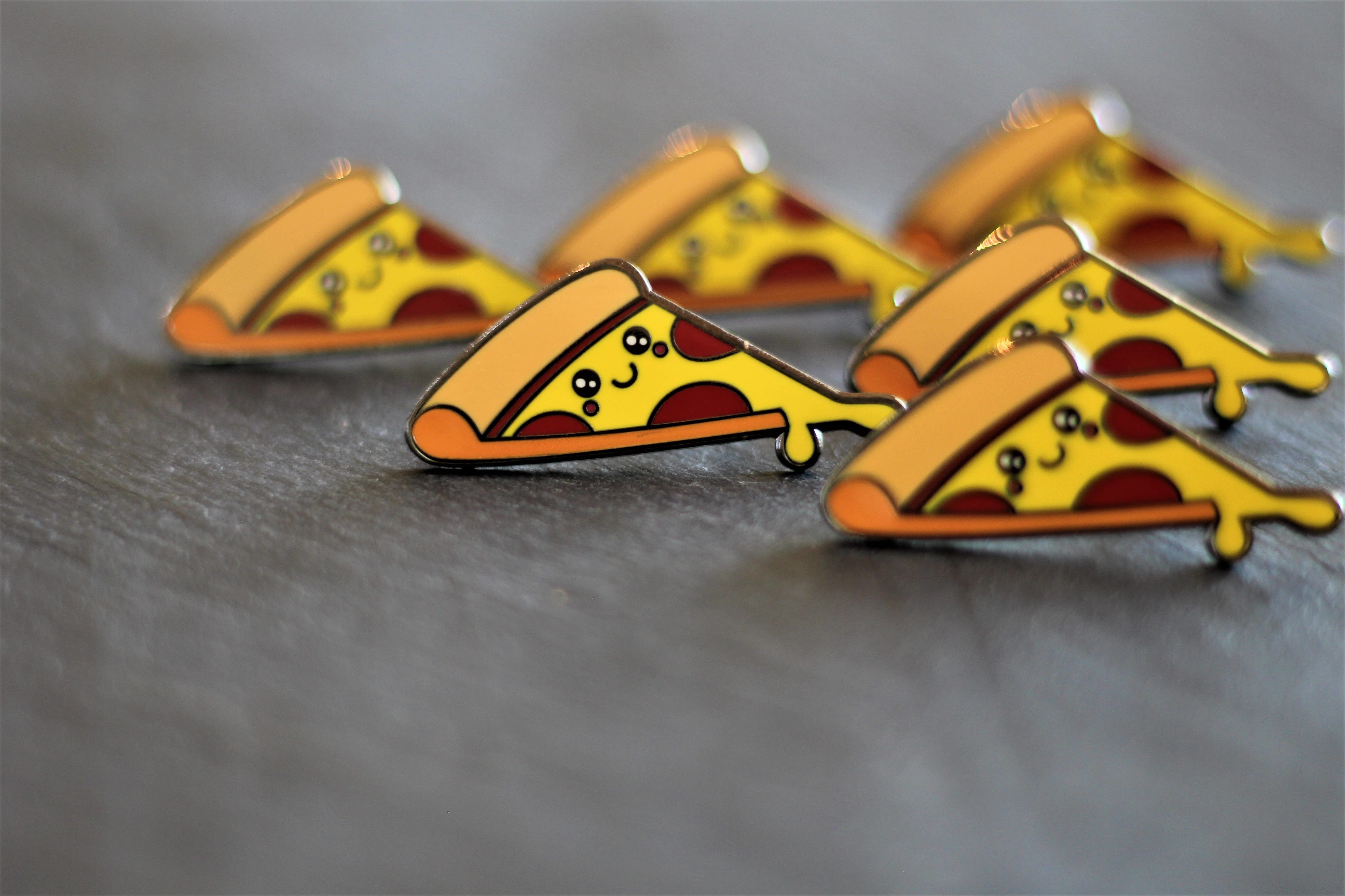 Gooey Pizza – Super Kawaii Food Enamel Pin