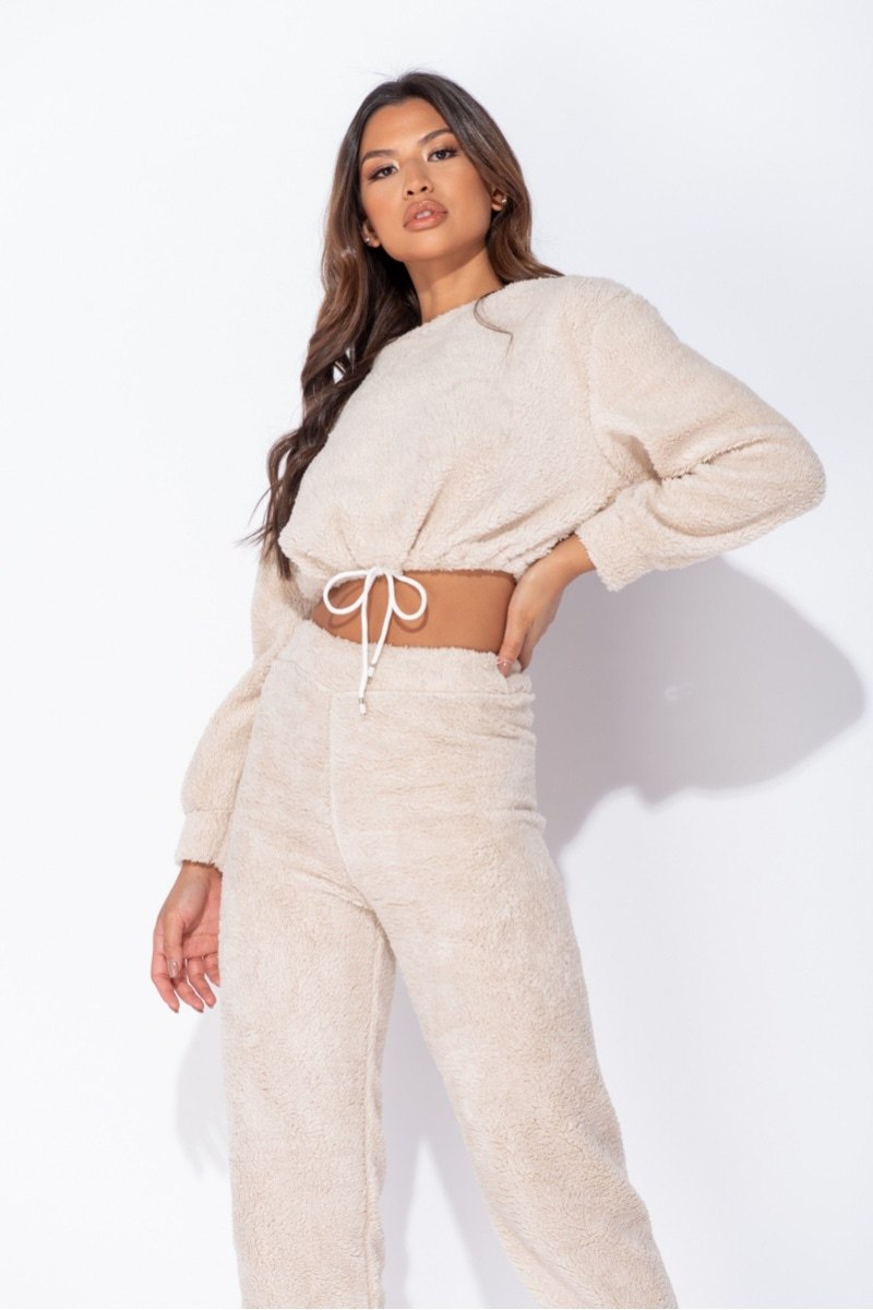 BEIGE TEDDY BORG CROPPED TOP & JOGGER LOUNGE SET