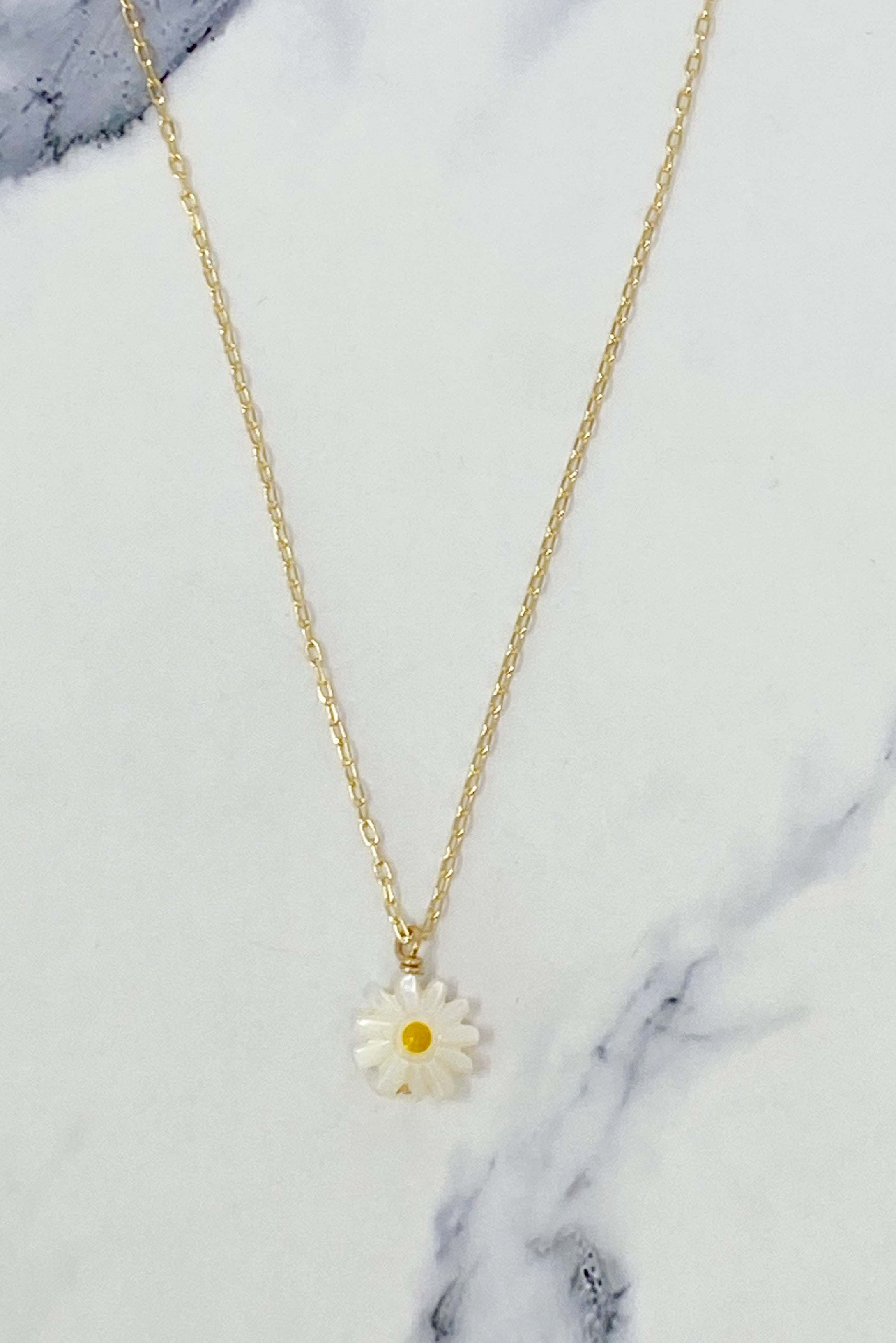 Simply Daisy Necklace