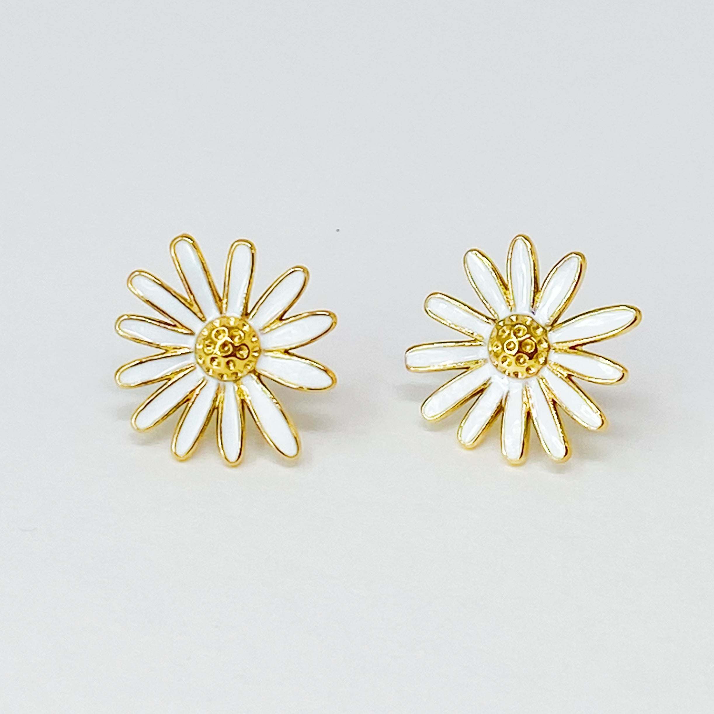 Sweet Daisy Earrings