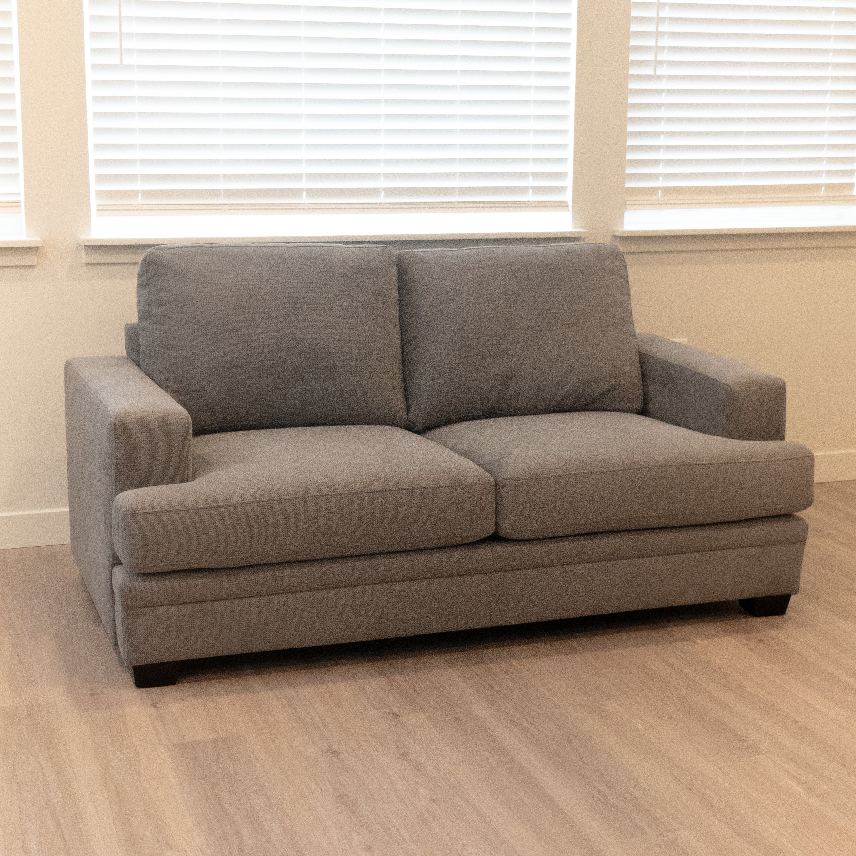 Scottsdale Grey Loveseat