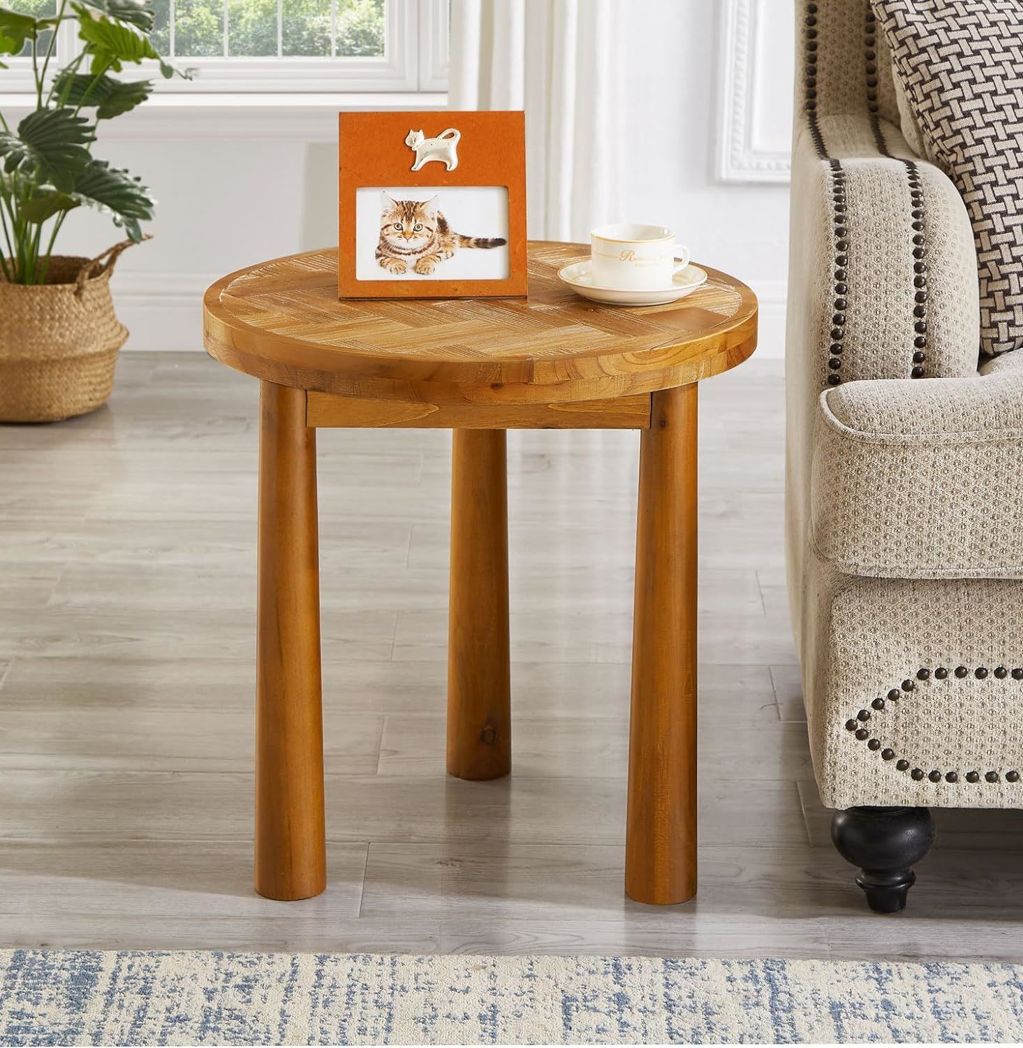 Living Room Central End Table, Farmhouse Round End Table, Round Wooden Rustic Natural Table with Thick Cylindrical Legs (Classic, 19.69 X 19.69 X 21.46 in)